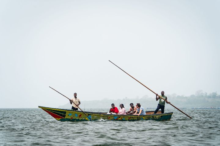 pirogue sur le lac Togo